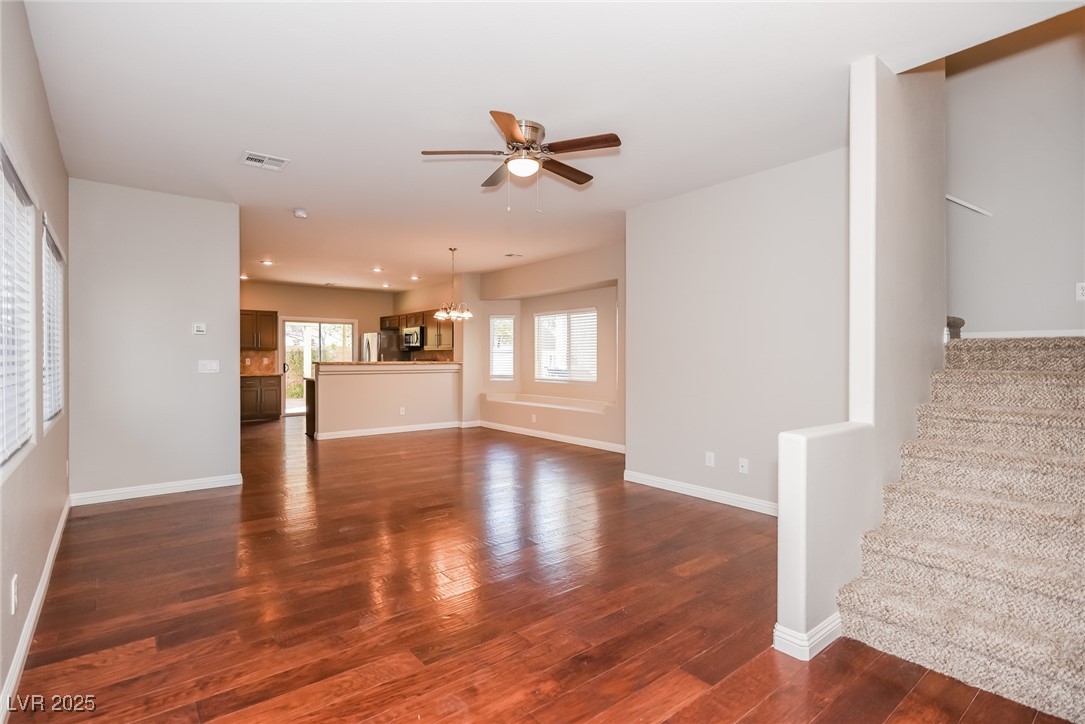5083 Tunnel Falls Drive Property Photo 2