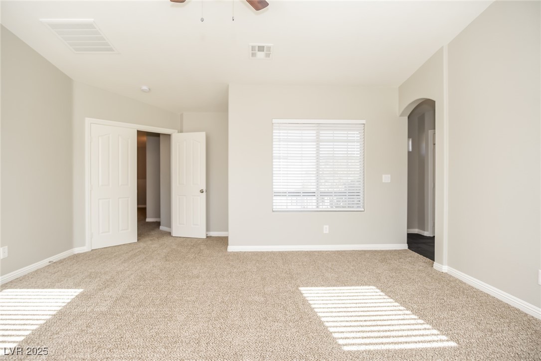 5083 Tunnel Falls Drive Property Photo 7
