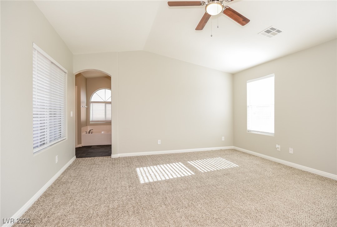 5083 Tunnel Falls Drive Property Photo 8