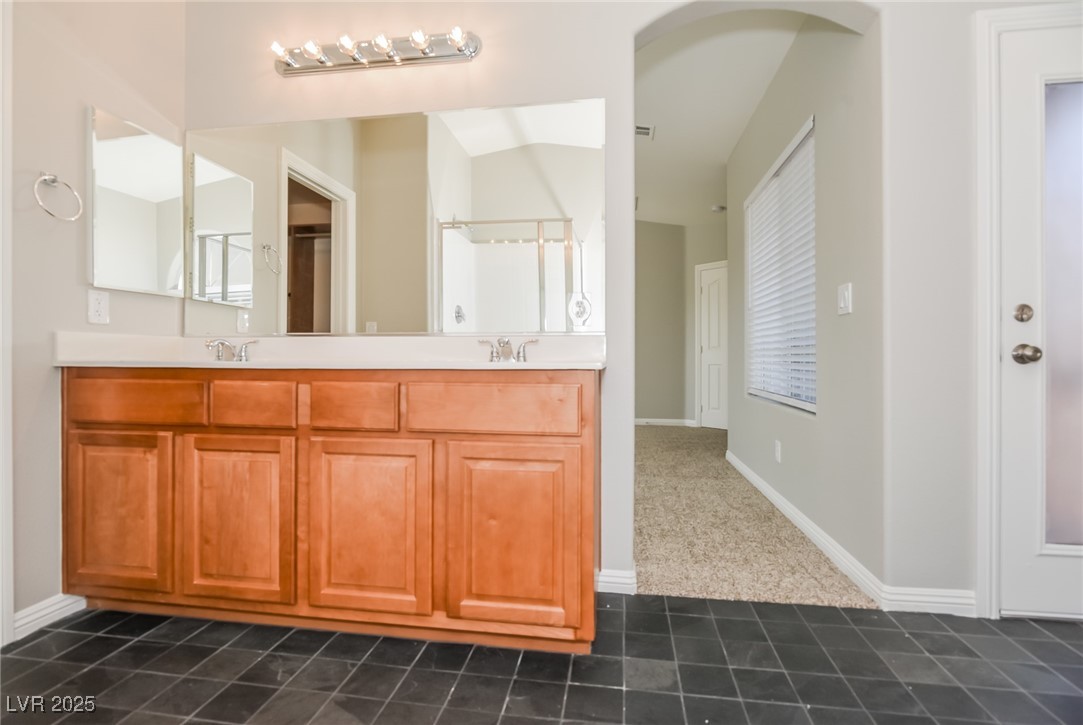 5083 Tunnel Falls Drive Property Photo 13
