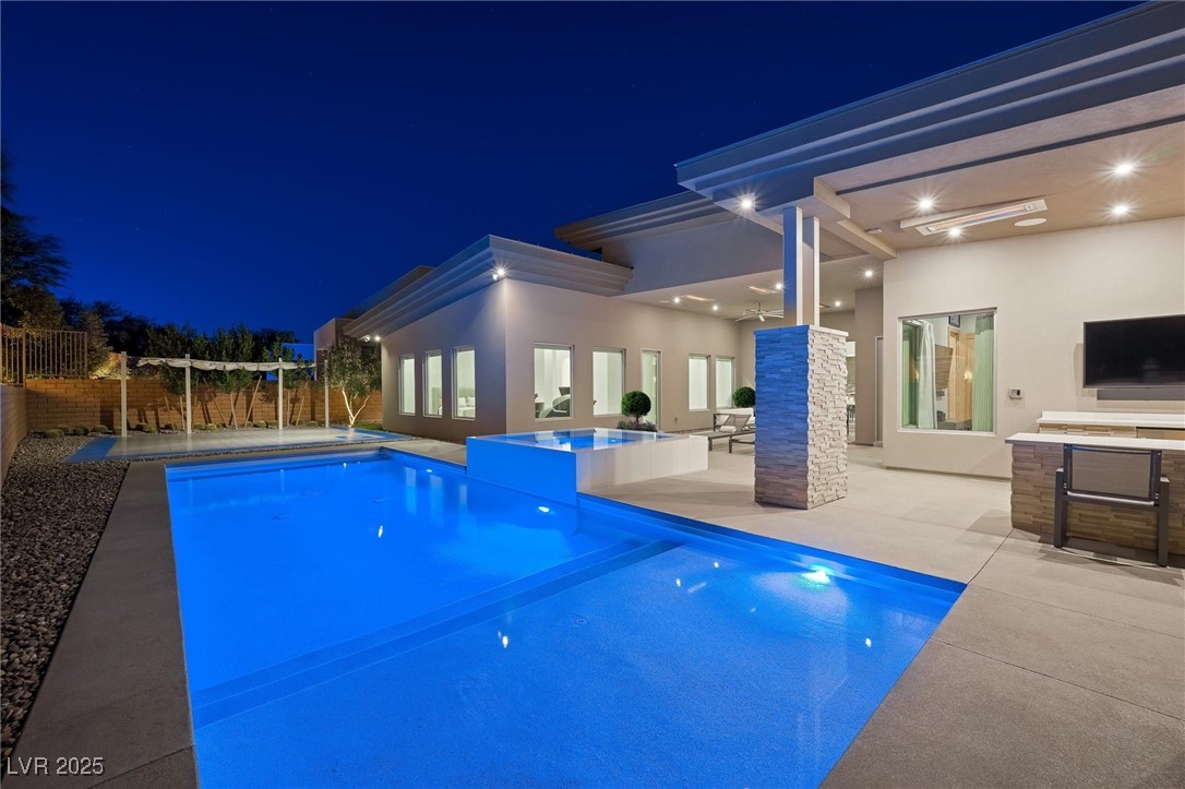 11 Hawkeye Lane Property Image