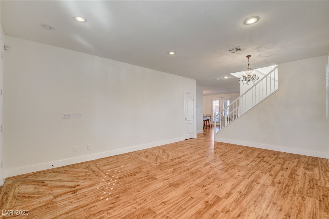 5434 Fawn Chase Way Property Photo 7
