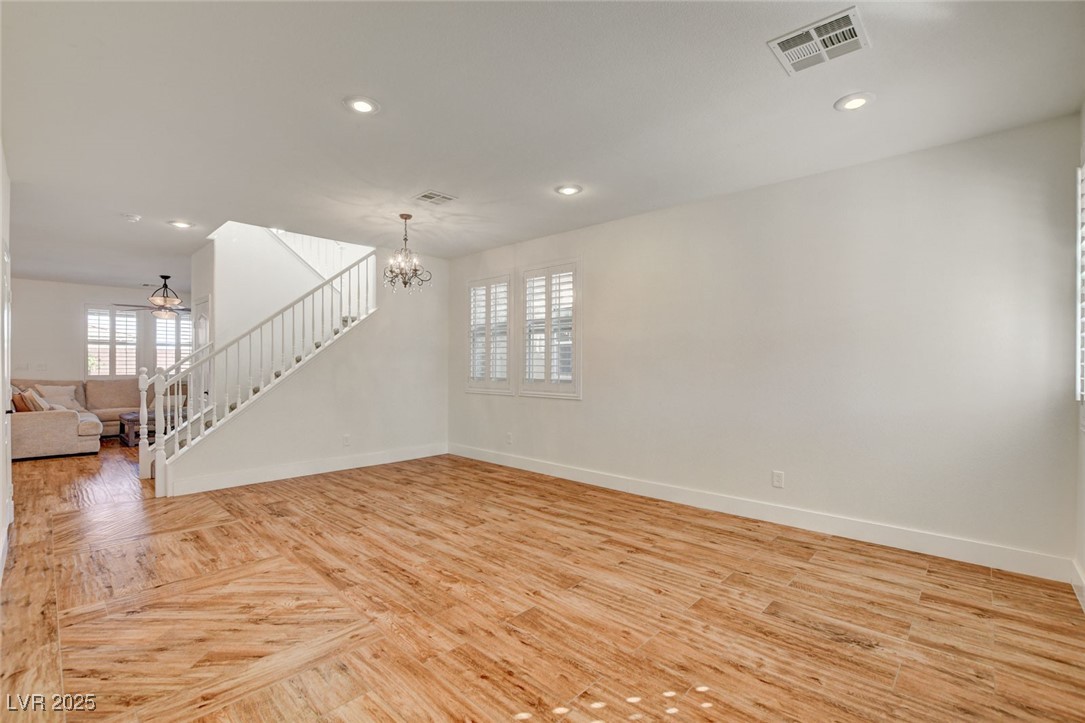 5434 Fawn Chase Way Property Photo 8