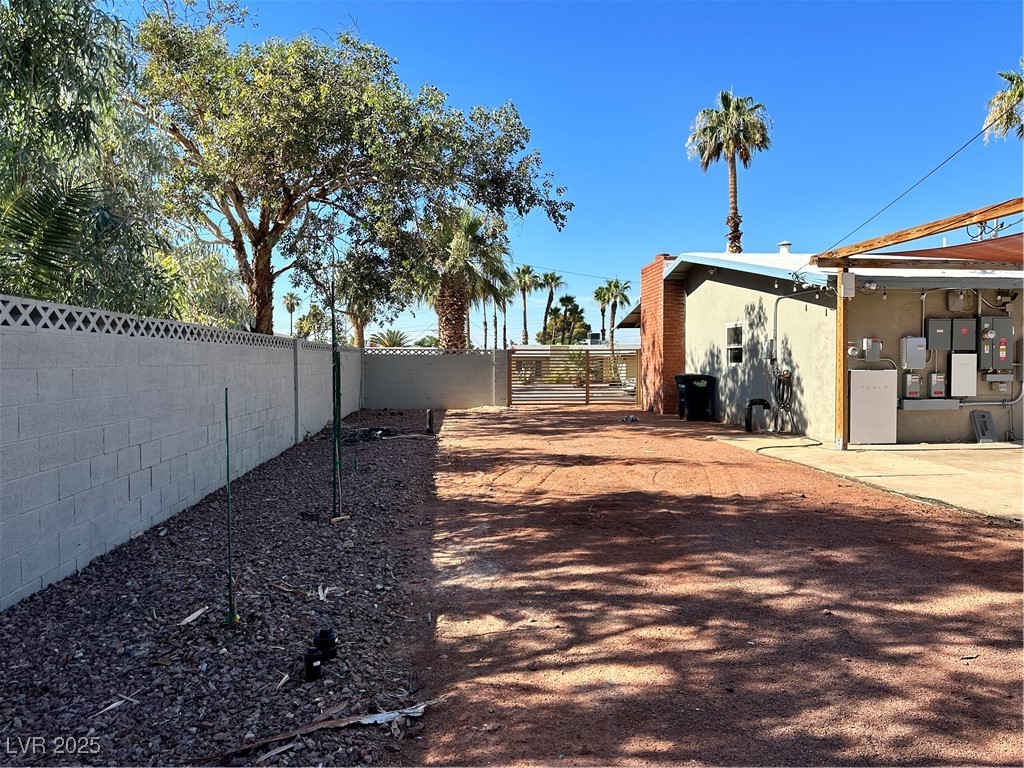 1518 Golden Arrow Drive Property Photo 9