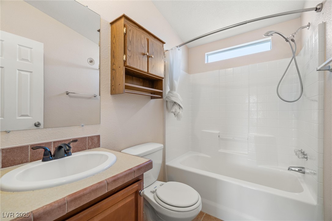 790 Alaska Way Property Photo 14