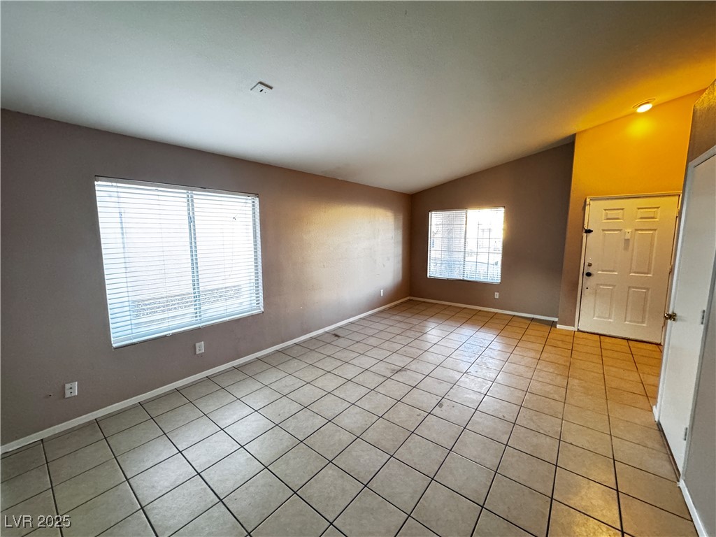5513 Oakwood Ridge Street Property Photo 5