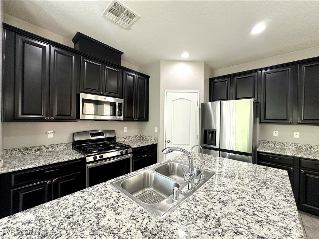 7769 Peaceful Trellis Drive Property Photo 11