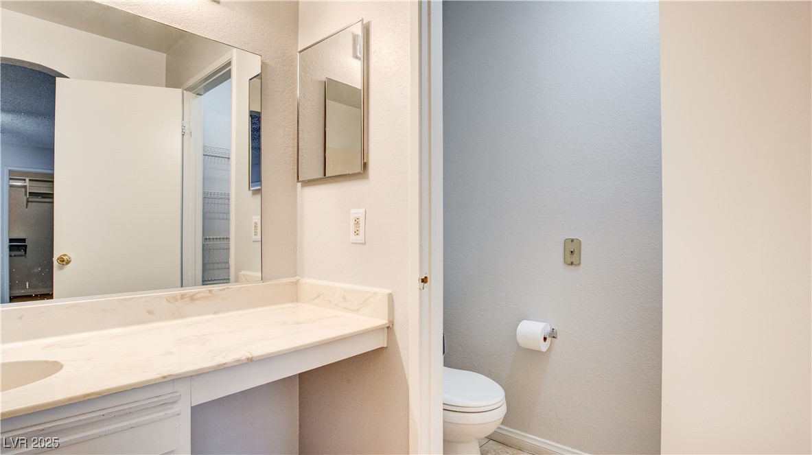 2200 South Fort Apache Road 1025 Property Photo 13