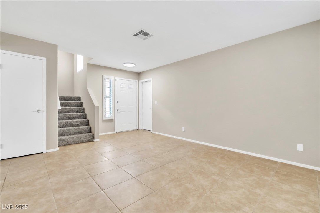 2313 Tinsley Court Property Photo 4