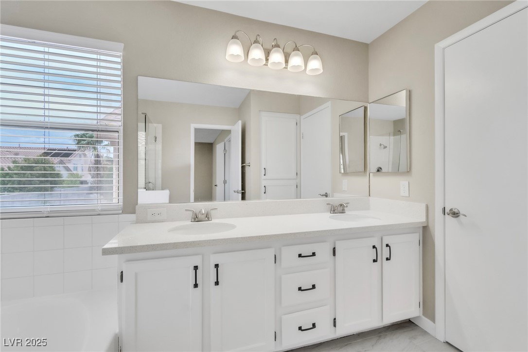 2313 Tinsley Court Property Photo 23