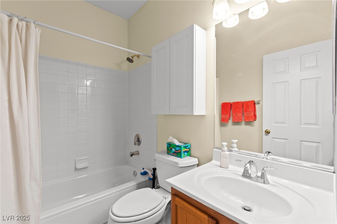 1316 Pintail Point Street Property Photo 28