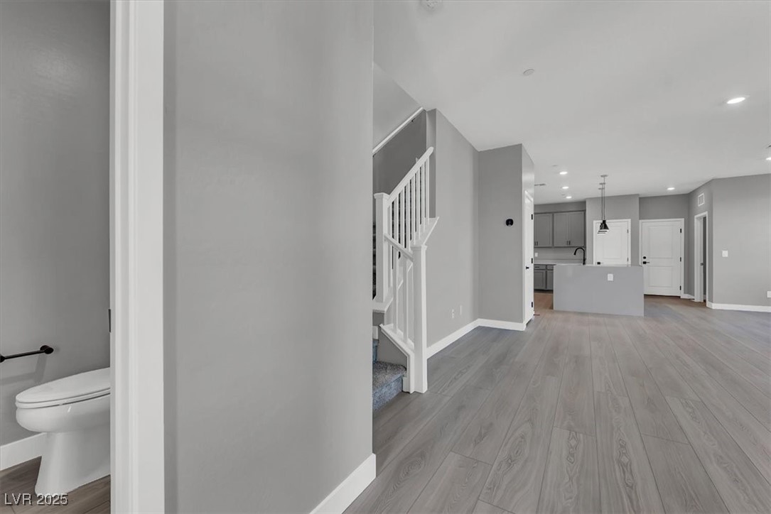 514 Fairview Hills Street Property Photo 3