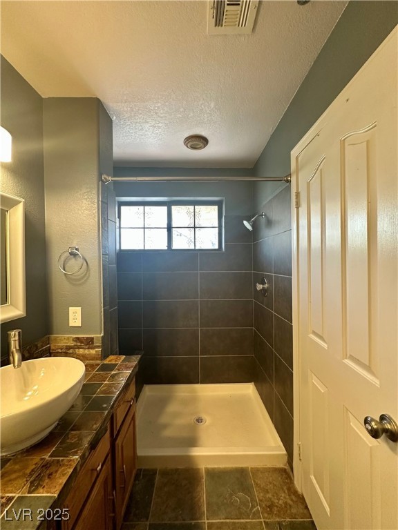 2611 South Durango Drive 201 Property Photo 22