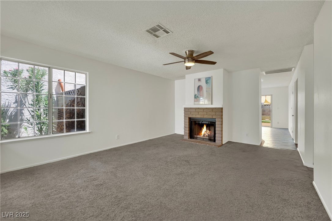 1676 Divinity Street Property Photo 4
