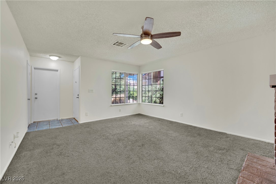 1676 Divinity Street Property Photo 6