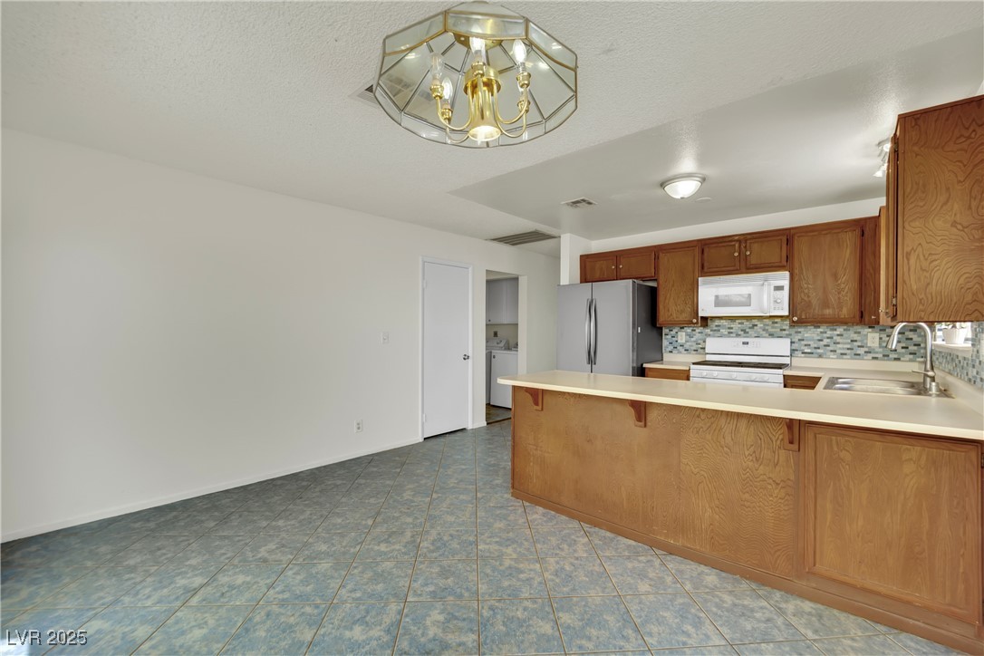 1676 Divinity Street Property Photo 15