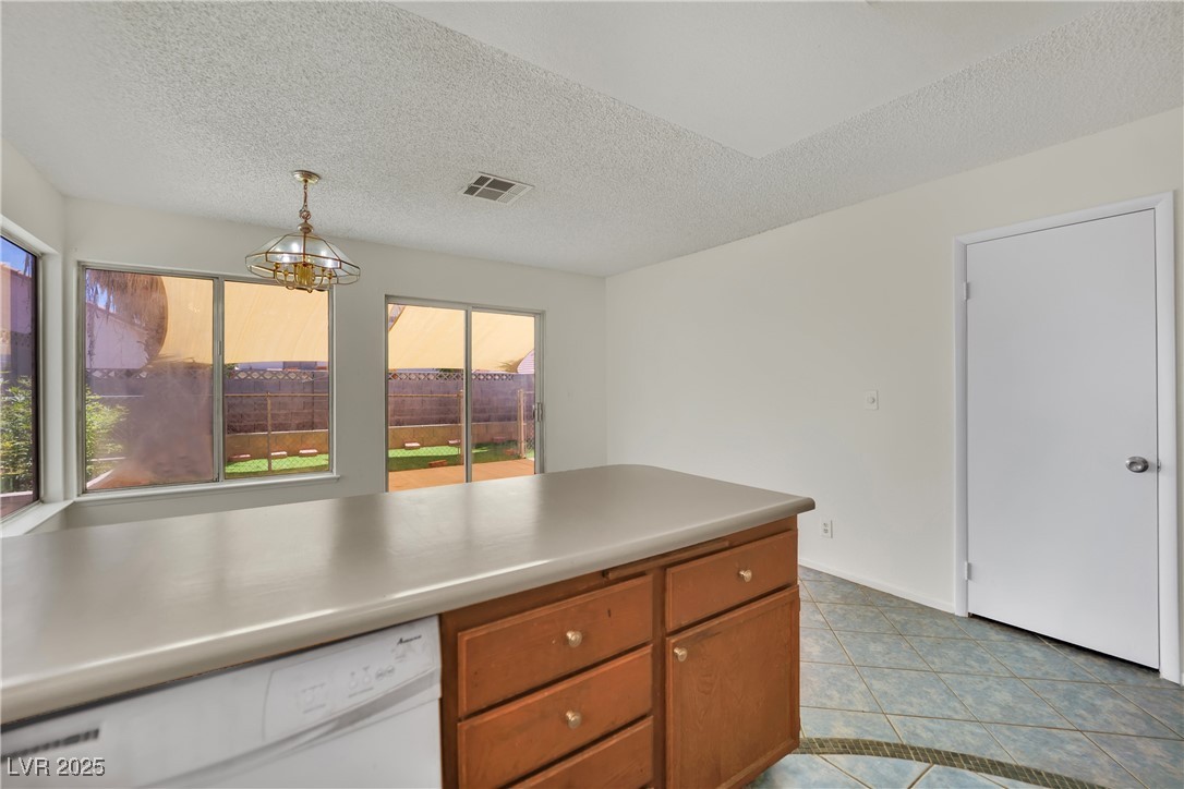 1676 Divinity Street Property Photo 19