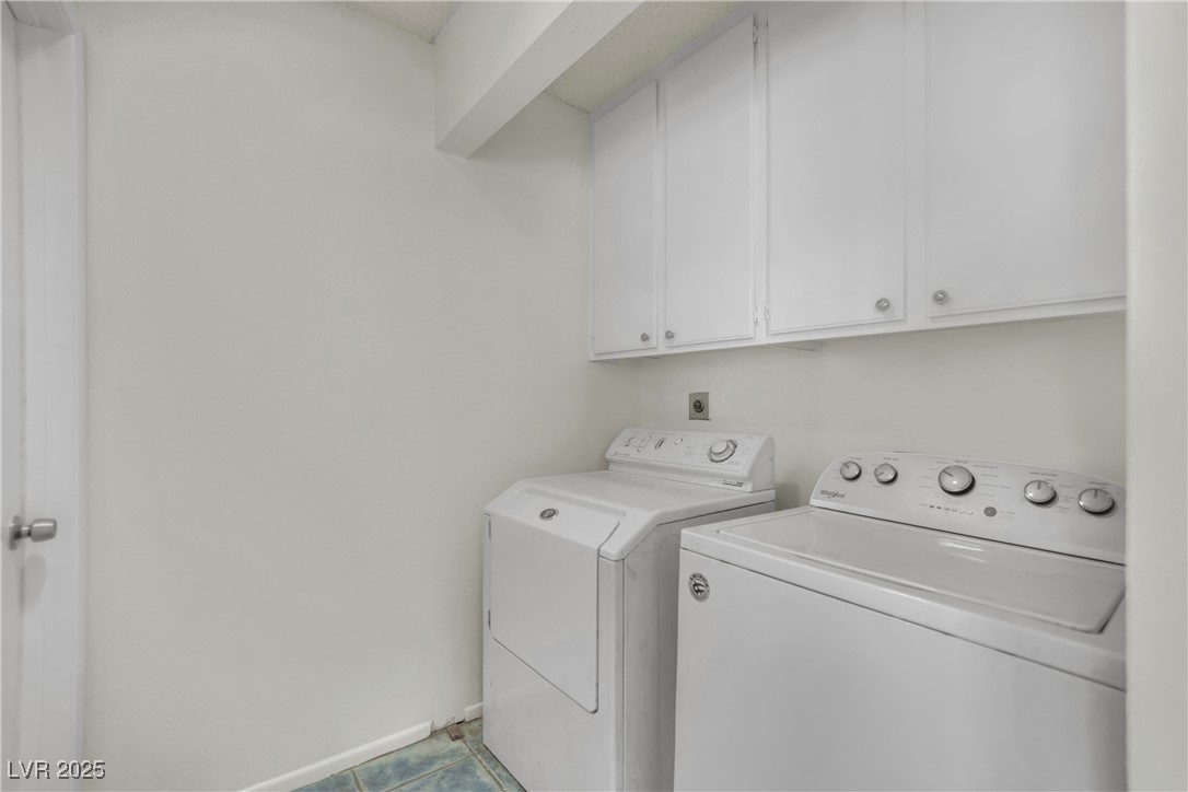 1676 Divinity Street Property Photo 22