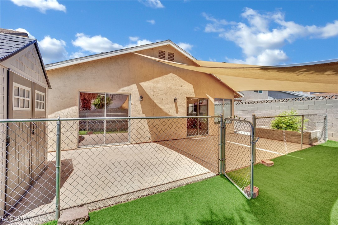 1676 Divinity Street Property Photo 32