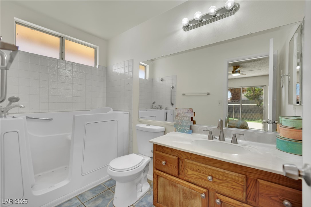 1676 Divinity Street Property Photo 38
