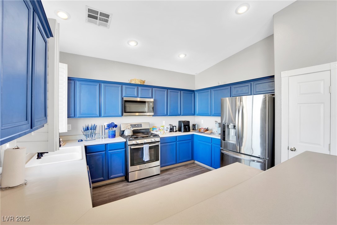 11018 Salernes Street Property Photo 16