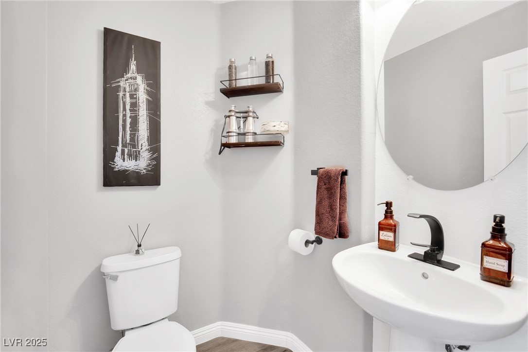 11018 Salernes Street Property Photo 19