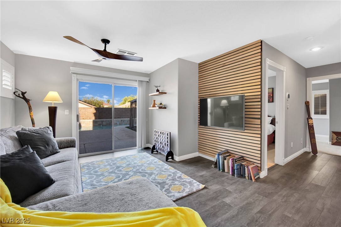 11018 Salernes Street Property Photo 27