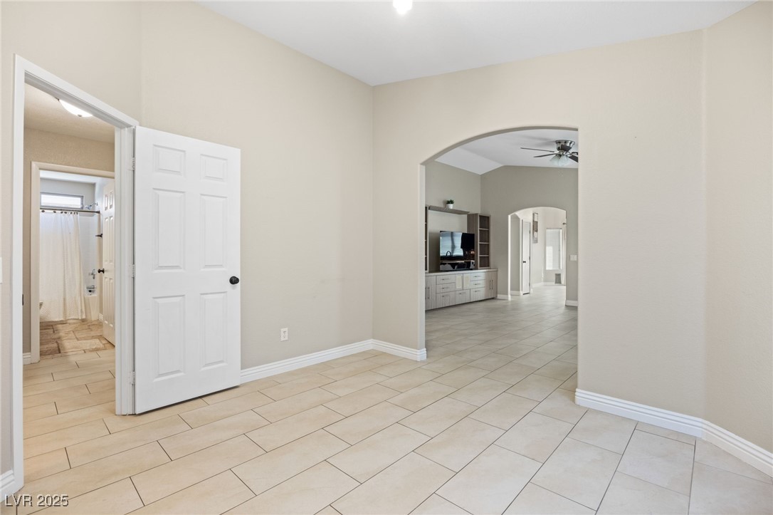 11012 Vallerosa Street Property Photo 11