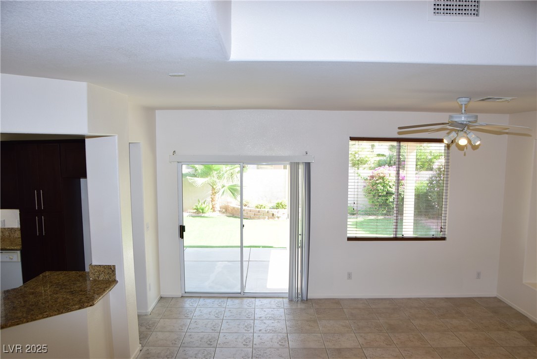9025 Tumblewood Avenue Property Photo 17