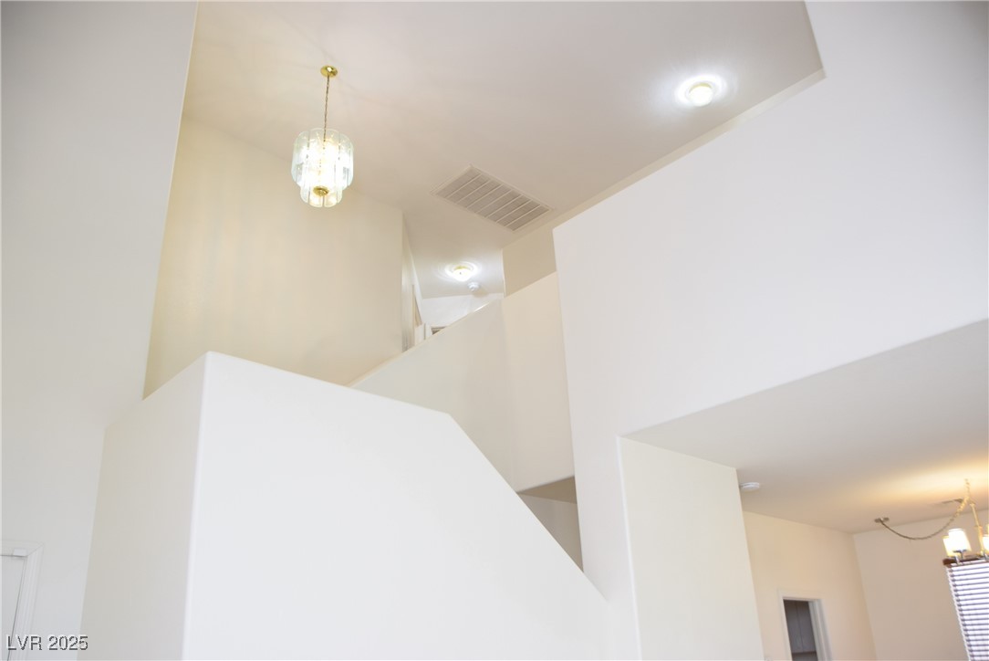 9025 Tumblewood Avenue Property Photo 18