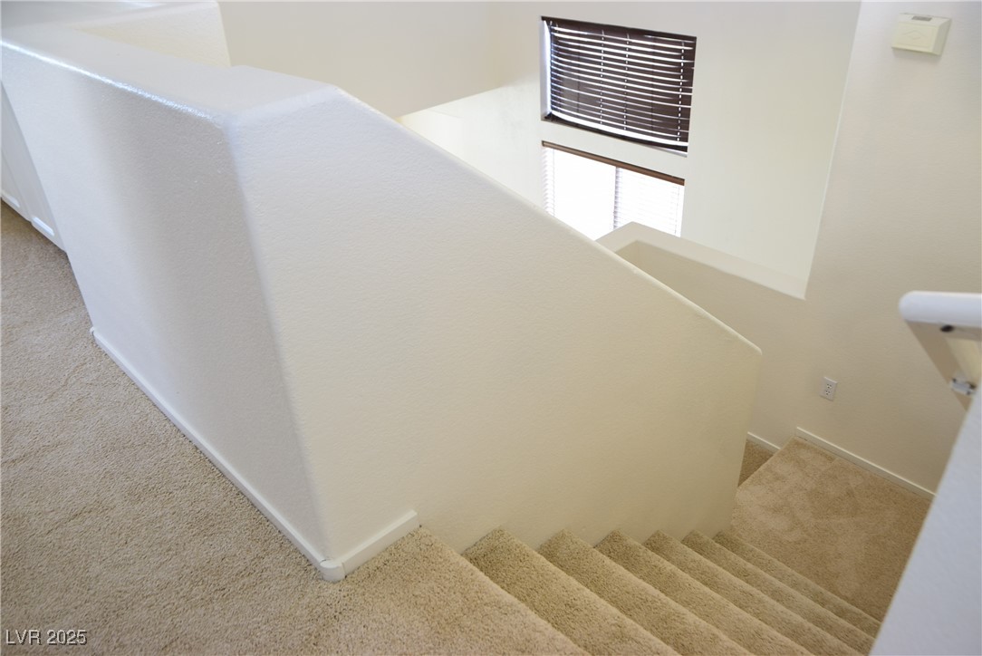 9025 Tumblewood Avenue Property Photo 20