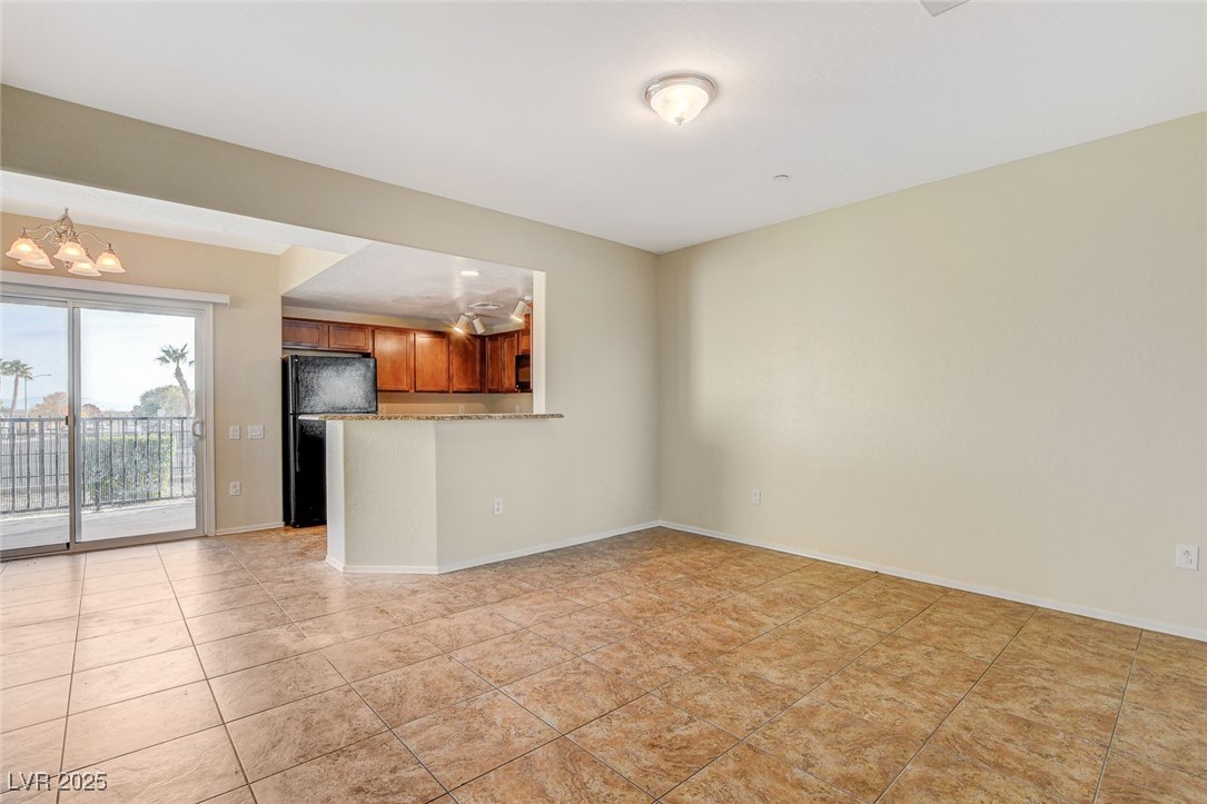 6868 Sky Pointe Drive 1109 Property Photo 4