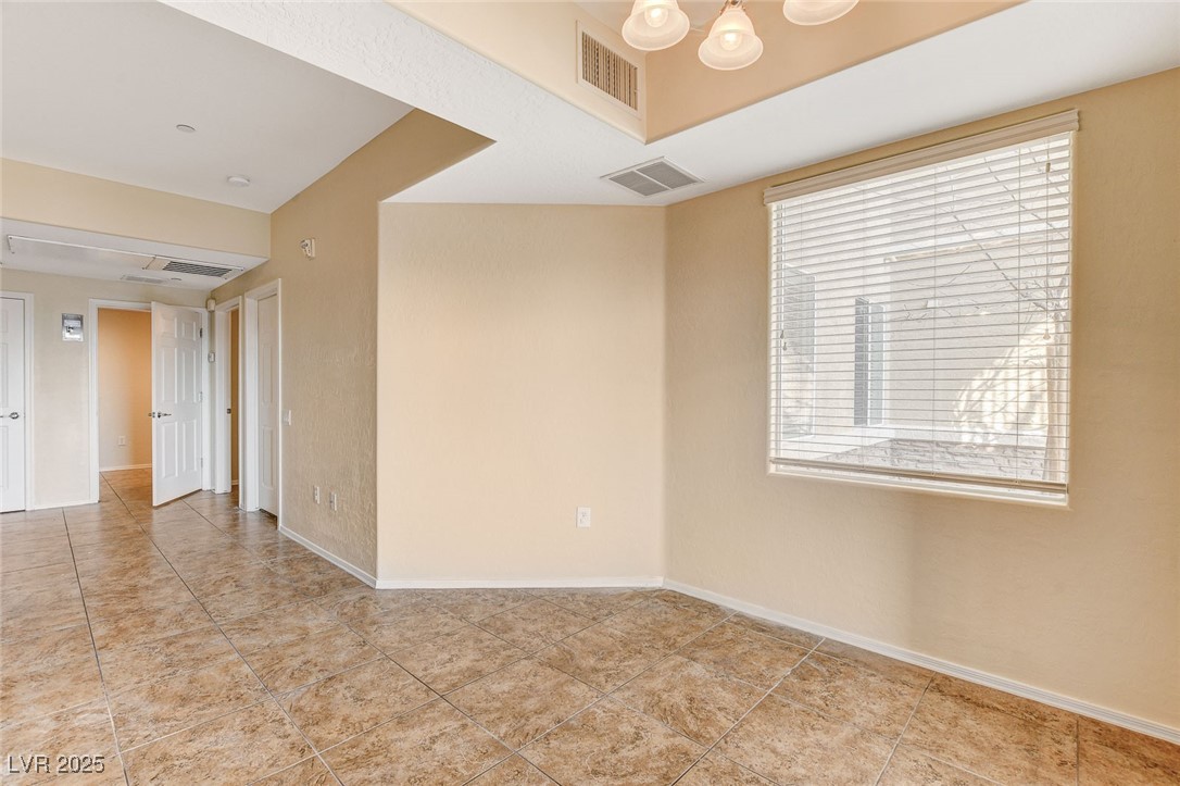 6868 Sky Pointe Drive 1109 Property Photo 9