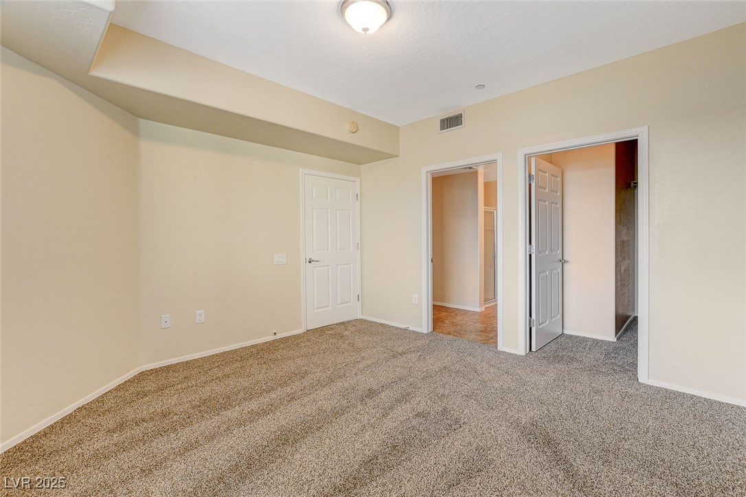6868 Sky Pointe Drive 1109 Property Photo 17