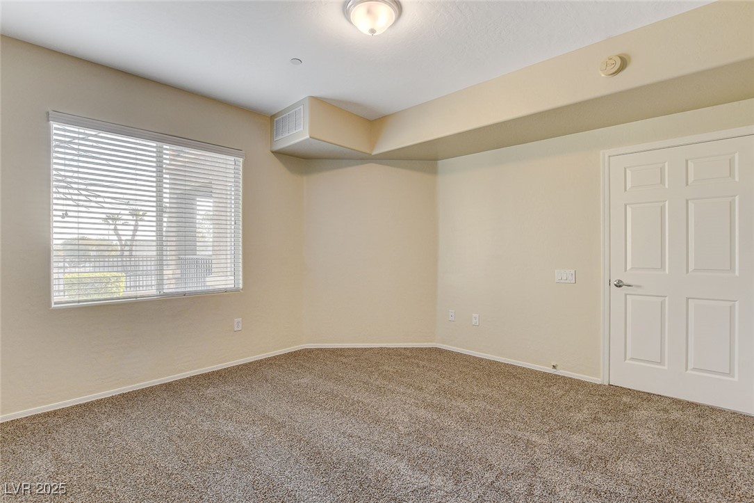 6868 Sky Pointe Drive 1109 Property Photo 18