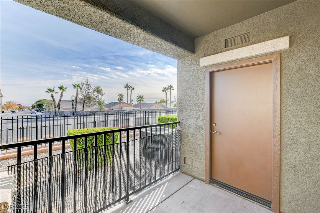 6868 Sky Pointe Drive 1109 Property Photo 24