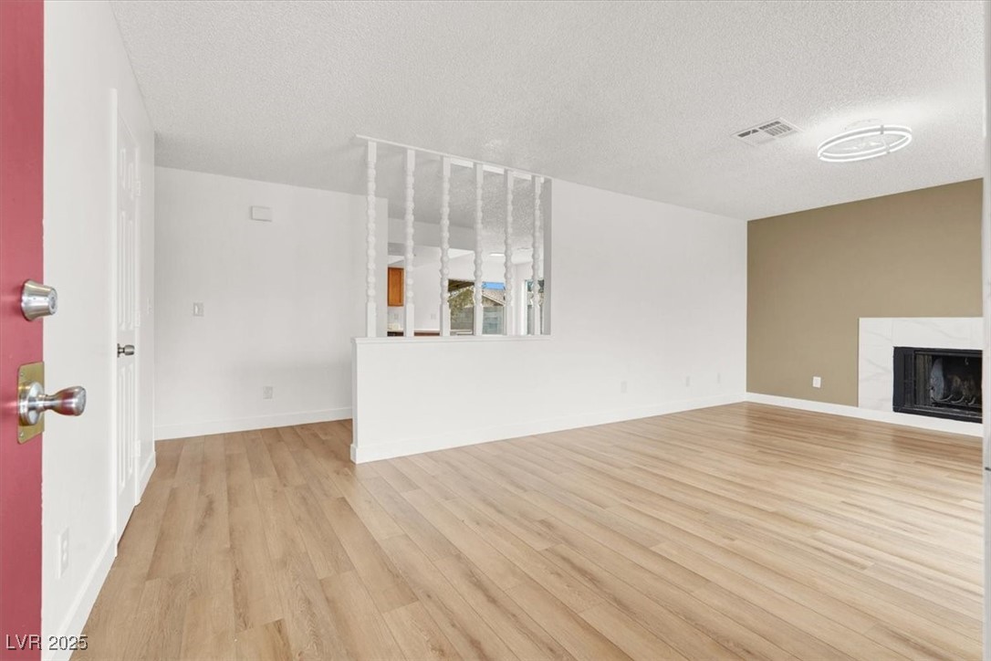 3908 Longfellow Street Property Photo 7