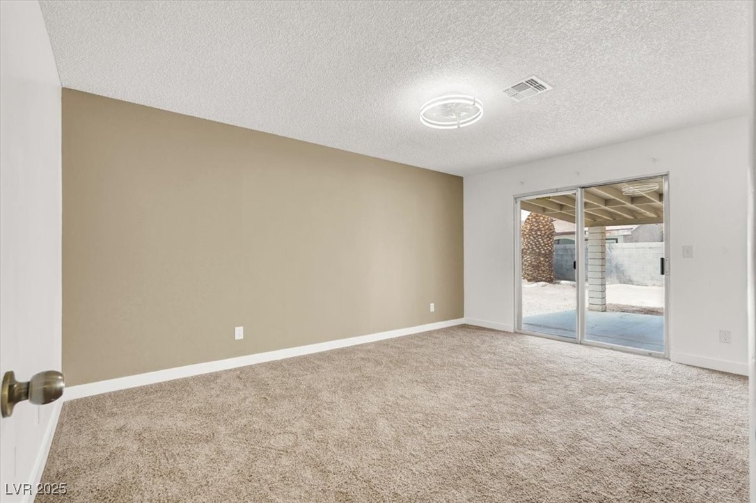 3908 Longfellow Street Property Photo 9