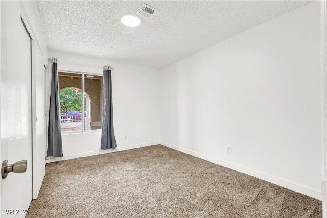 3908 Longfellow Street Property Photo 12