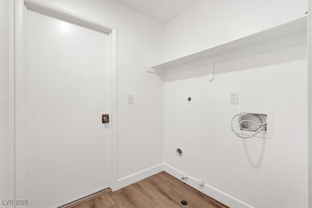 3908 Longfellow Street Property Photo 16