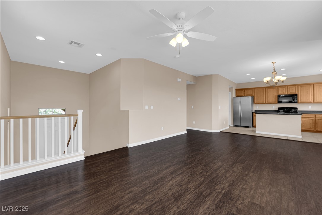 9489 Country Highlands Court Property Photo 5
