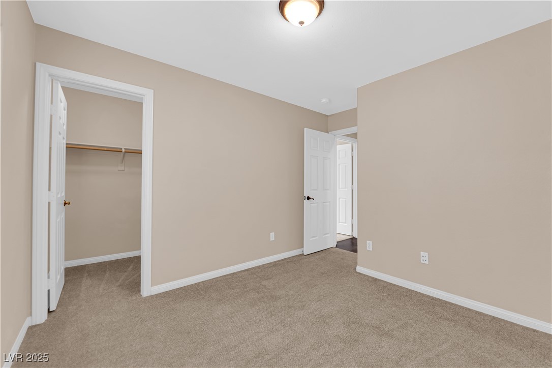 9489 Country Highlands Court Property Photo 35