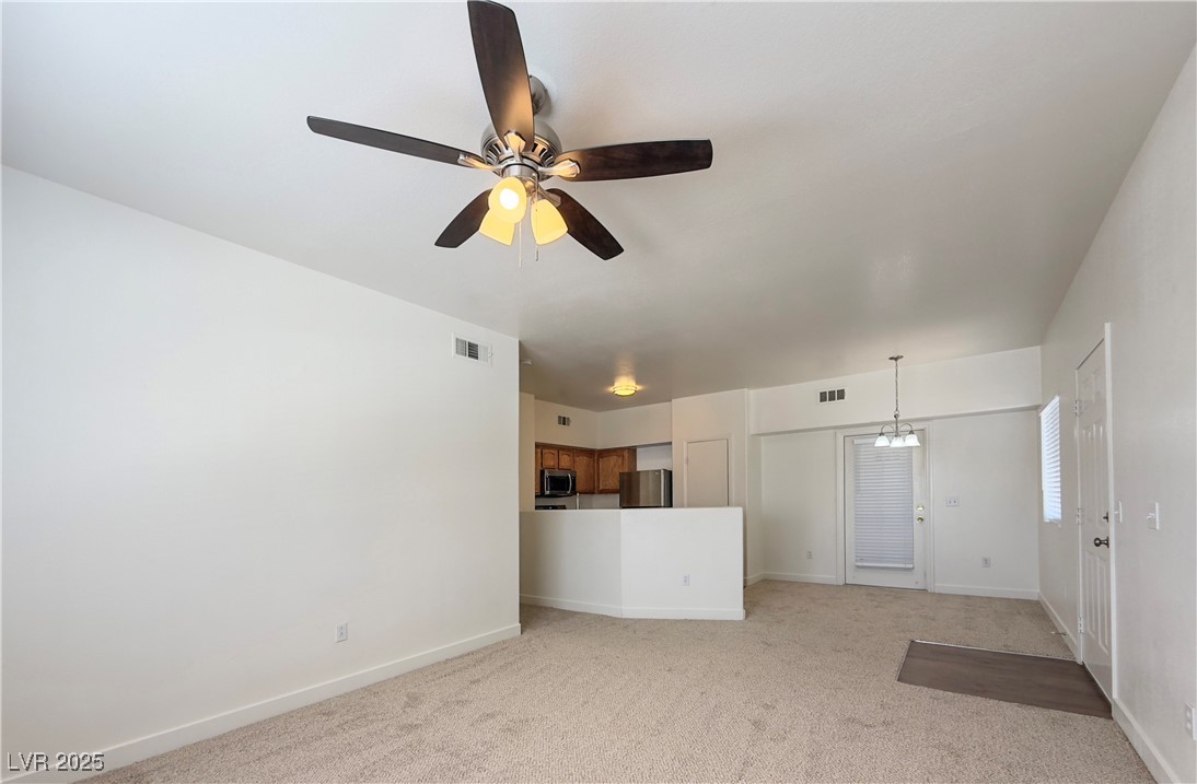3400 Cabana Drive 2041 Property Photo 6