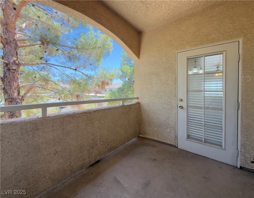 3400 Cabana Drive 2041 Property Photo 11