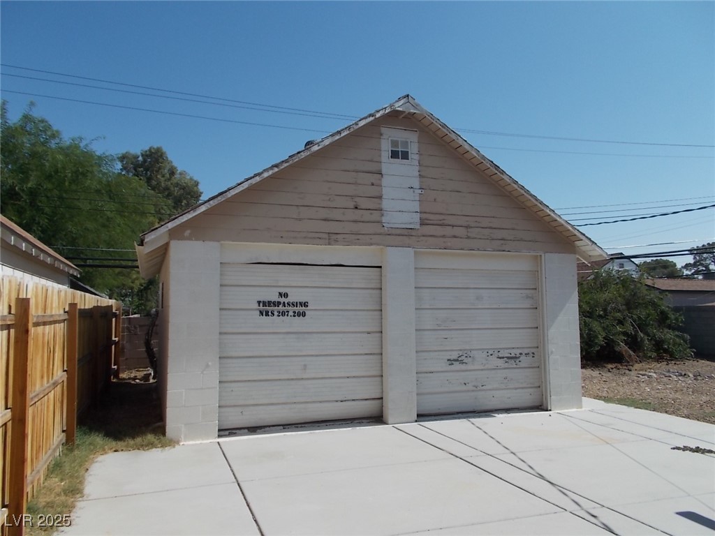 1321 Griffith Avenue Property Photo 9