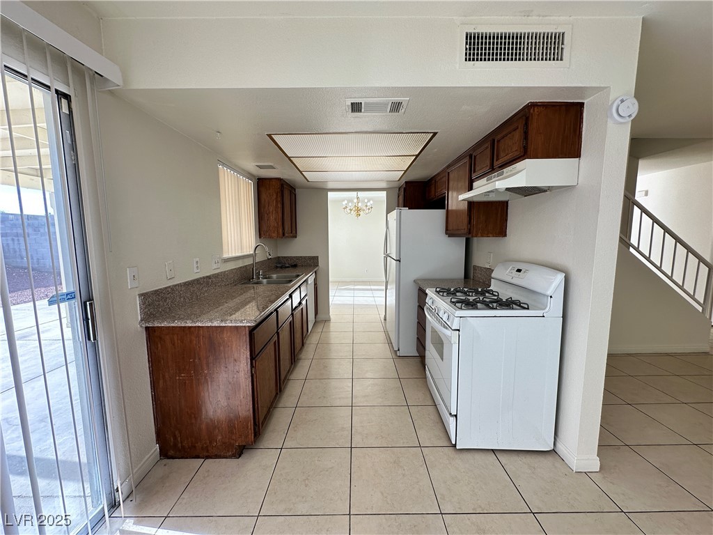 1332 Wheatland Way Property Photo 4