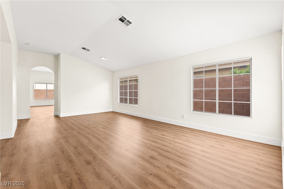 5680 Scottyboy Drive Property Photo 17