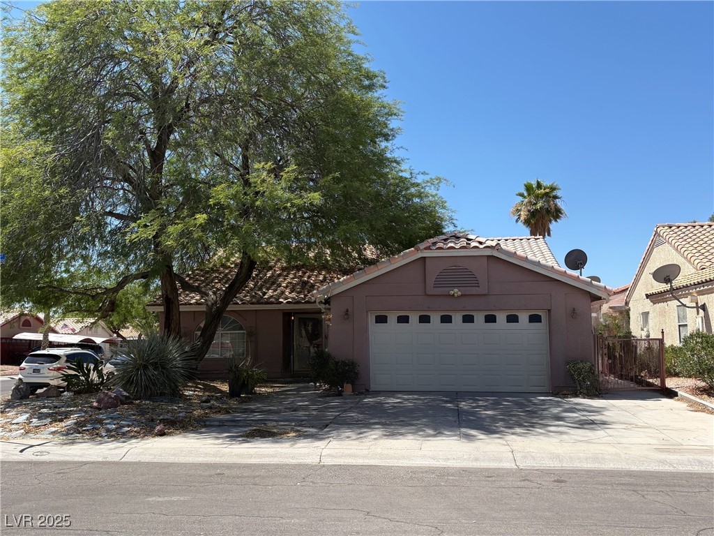 2305 Lone Ridge Court Property Photo 1
