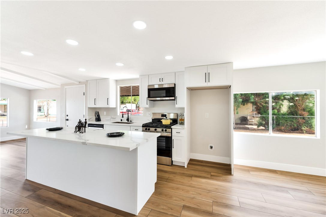 3501 Pinon Peak Drive Property Photo 4
