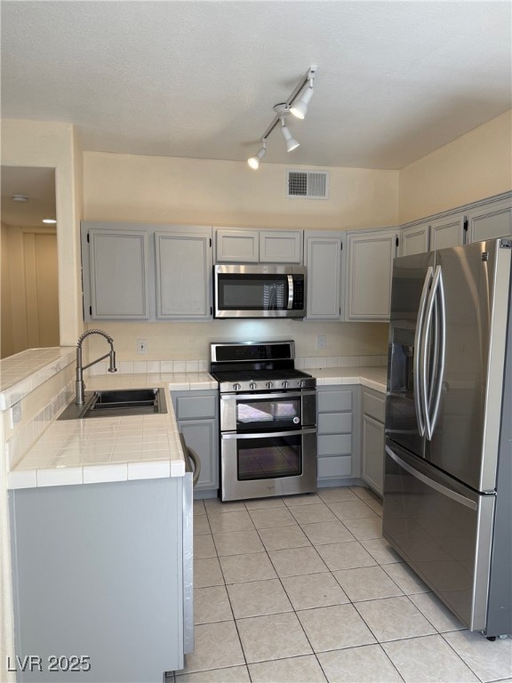 2110 Los Feliz Street 1031 Property Photo 7